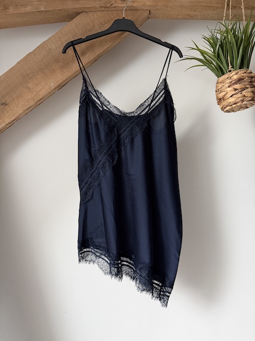 Débardeur asymétrique détail dentelle – Image 2