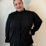 Blouse noir manche resserré