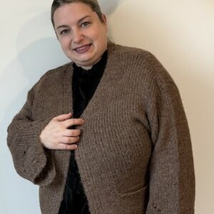 Gilet maille soufflée extra cosy détails broderie anglaise